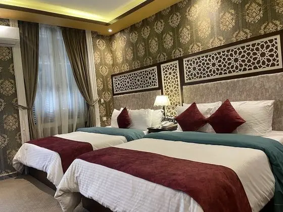 Deluxe Dört Kişilik Oda, Şehir Manzaralı