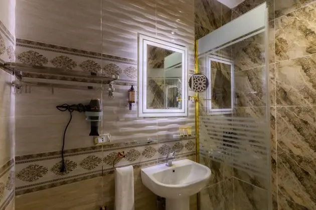Deluxe Dört Kişilik Oda, Şehir Manzaralı