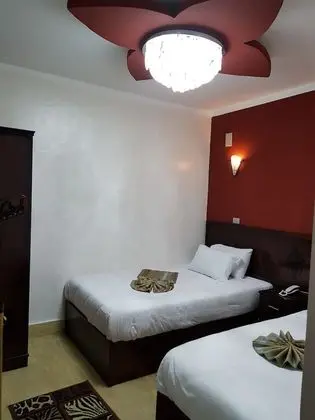 Tek Büyük veya İki Ayrı Yataklı Oda