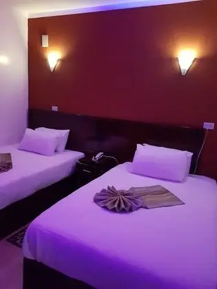 Üç Kişilik Oda