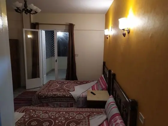 Tek Büyük Yataklı Oda