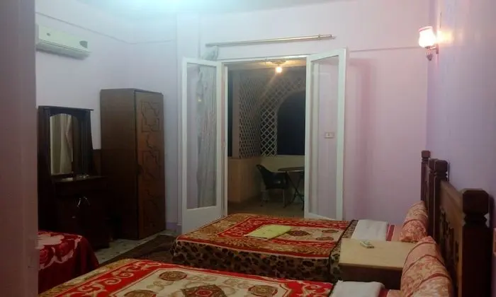 Üç Kişilik Oda