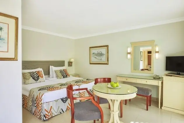 Classic Room – Garden View
