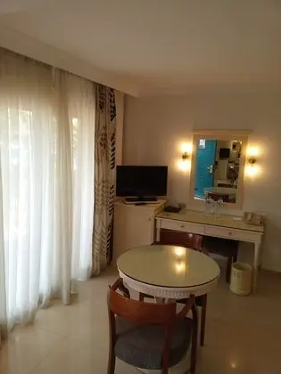 Classic Room – Garden View