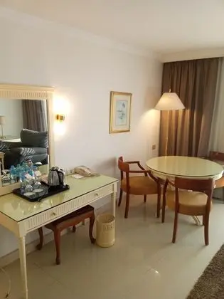 Family Room – Garden View