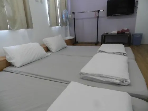 Economy Büyük Yataklı Tek Kişilik Oda