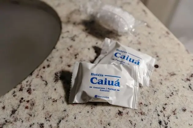 Üç Kişilik Oda (Casal)