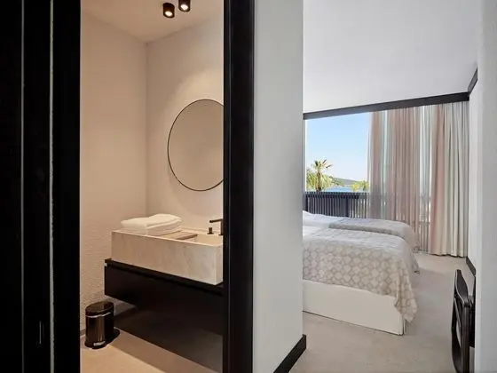 https://images.etstur.com/files/images/hotelImages/TR/216680/l/Caja-Hebil-Bodrum-Oda-343390.jpg