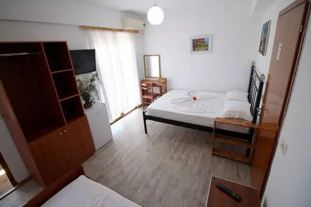 Basic Üç Kişilik Oda, Deniz Manzaralı