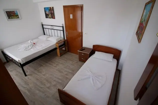 Basic Üç Kişilik Oda, Deniz Manzaralı