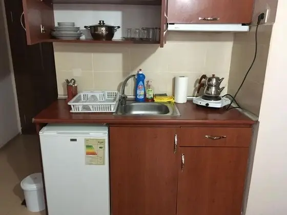 Triple, Bahçe Manzaralı