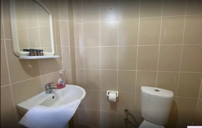 Triple, Bahçe Manzaralı