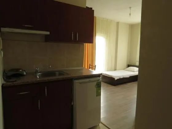 Twin, Bahçe Manzaralı
