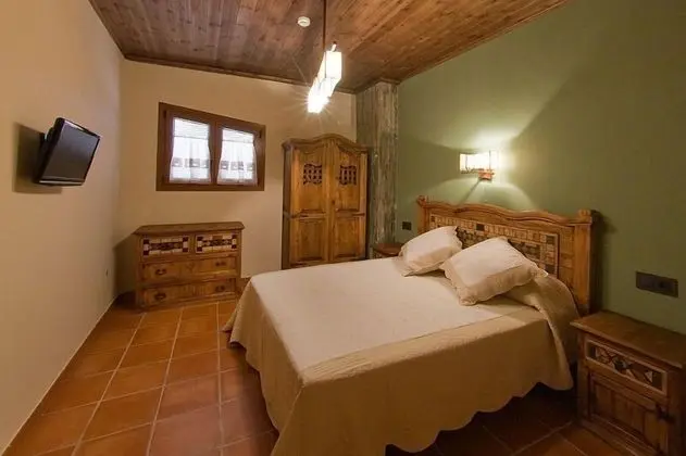 Premium Tek Büyük Yataklı Oda