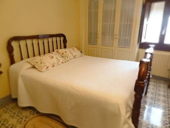 Tek Büyük Yataklı Oda, Ortak Banyo (El Sol de Tous )