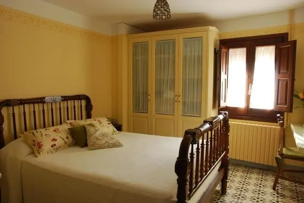 Tek Büyük Yataklı Oda, Ortak Banyo (El Sol de Tous )