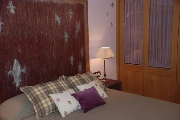 Tek Büyük Yataklı Oda (Señora de Tous)