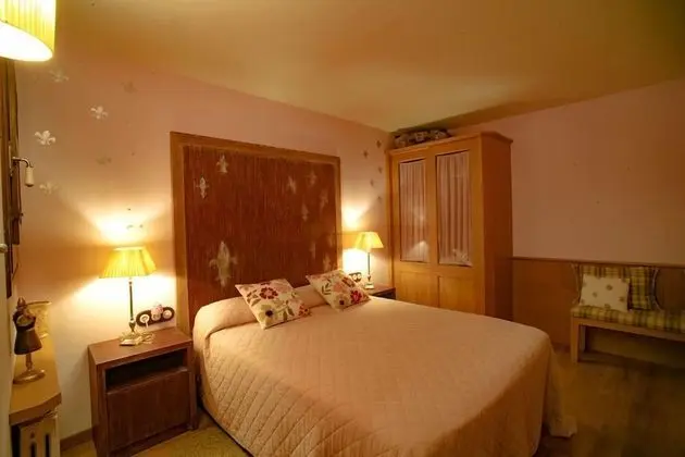 Tek Büyük Yataklı Oda (Señora de Tous)