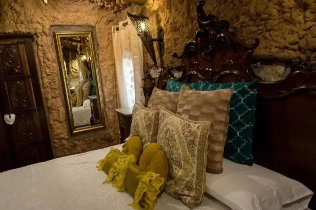 Tek Büyük Yataklı Oda