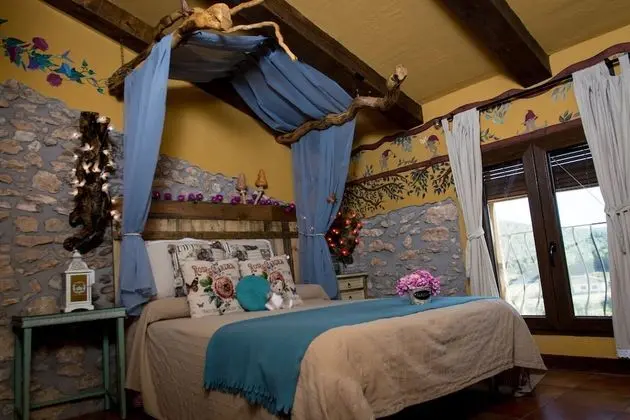 Tek Büyük Yataklı Oda, Üzüm Asması Manzaralı