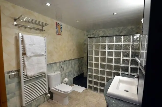 Comfort Tek Büyük Yataklı Oda (Cabernet)