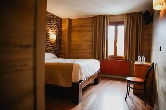 Tek Büyük Yataklı Oda, 1 Çift Kişilik Yatak