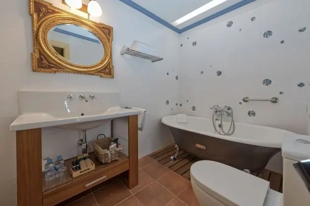 Standard Tek Büyük Yataklı Oda