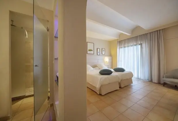 Üç Kişilik Oda, Balkon, Deniz Manzaralı