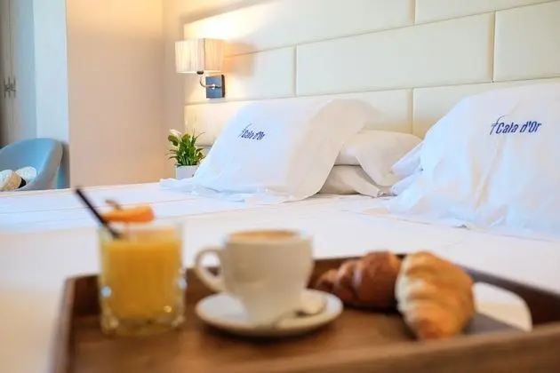 Üç Kişilik Oda, Balkon, Deniz Manzaralı