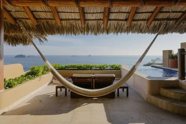 Cala de Mar Penthouse Master Suite