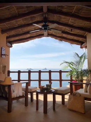 Cliffside Ocean Front Suite
