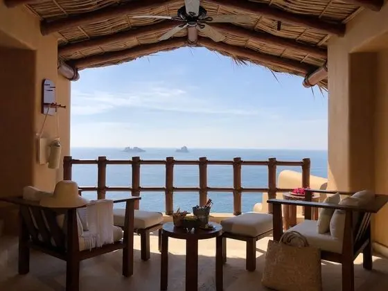 Cliffside Ocean Front Suite