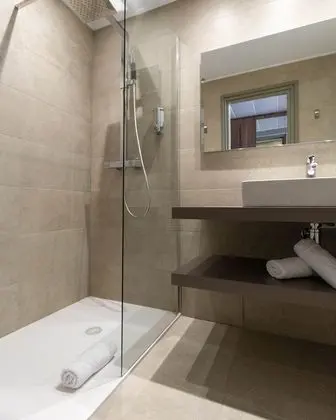 Standard Tek Büyük Yataklı Oda, Deniz Manzaralı