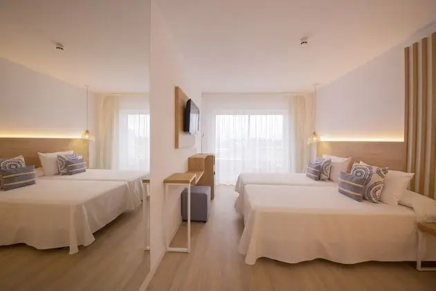 Üç Kişilik Oda, Deniz Manzaralı (2 Adults + 1 child)