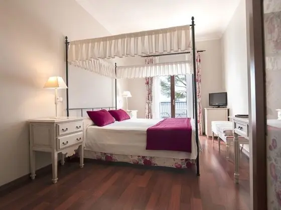 Superior Tek Büyük Yataklı Oda, Balkon, Deniz Manzaralı