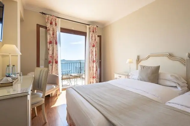 Superior Tek Büyük Yataklı Oda, Balkon, Deniz Manzaralı