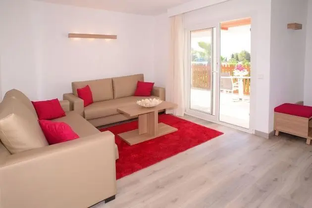 Apart Daire, Balkon, Bahçe Manzaralı