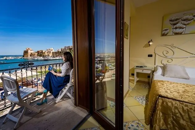 Oda, Balkon, Deniz Manzaralı
