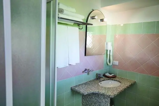 Classic Tek Büyük Yataklı Oda