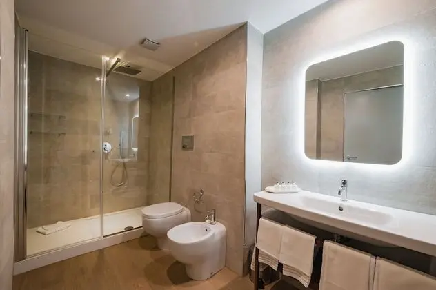 Deluxe Tek Büyük Yataklı Oda, 1 Yatak Odası, Teras, Executive Katı