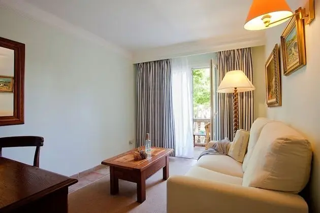 Standard Dubleks, Balkon, Ek Bina (Ground Floor)