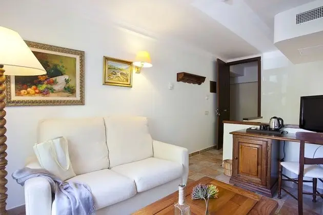 Standard Dubleks, Balkon, Ek Bina (Ground Floor)