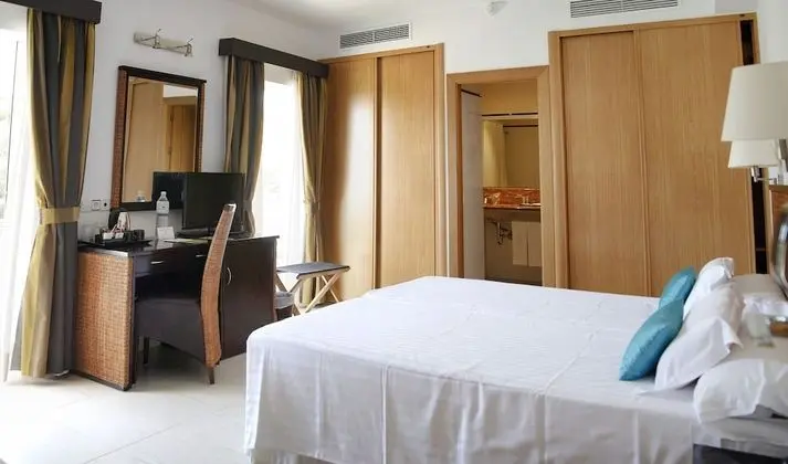 Junior Süit, 1 Büyük (Queen) Boy Yatak, Balkon, Deniz Manzaralı