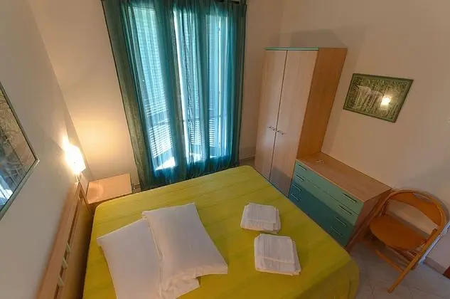 Economy Tek Büyük veya İki Ayrı Yataklı Oda, Ortak Banyo