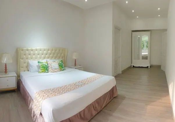 Villa (Diamond)