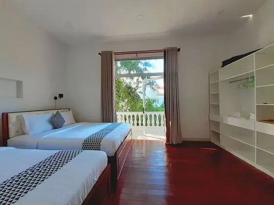 Villa (Loius & Annie)