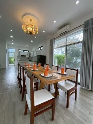 Villa (Loius & Annie)