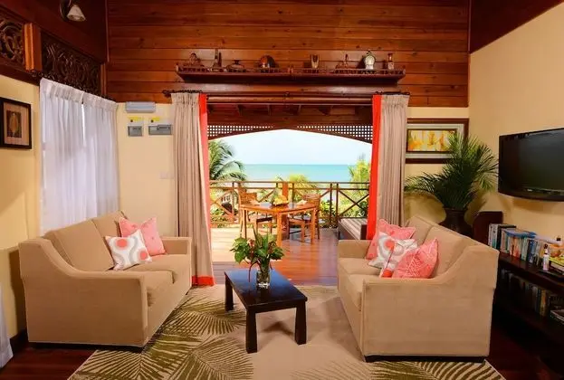 Kır Evi (Water’s Edge Cottage)