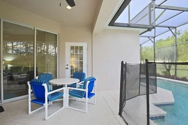 Villa (370 Calabay Parc)