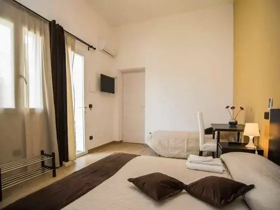 Deluxe Büyük Yataklı Tek Kişilik Oda